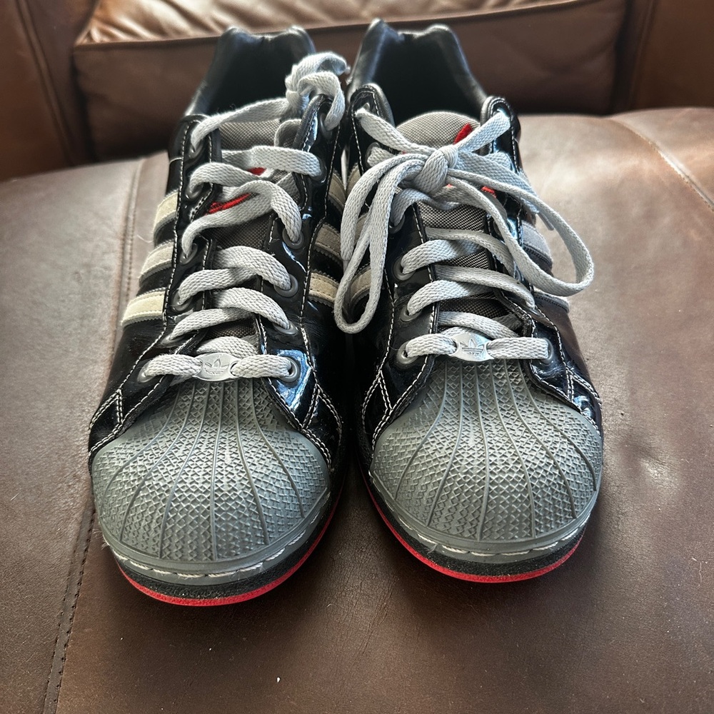 Adidas Black Superstar Sneakers with White Stripes and Red Sole Size 10.5 - Picture 2 of 9